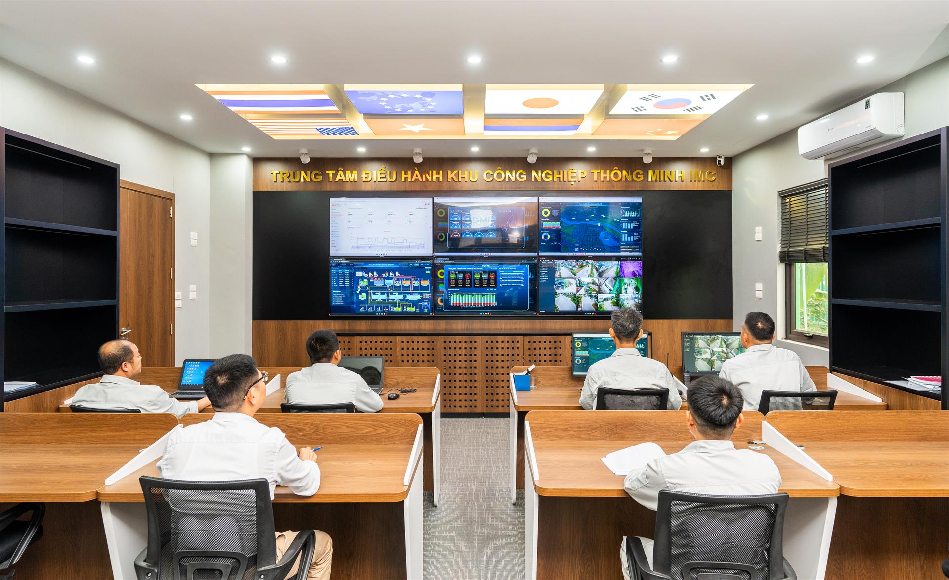 Chuyển đổi số trong quản lý vận hành tại Khu công nghiệp Quang Minh