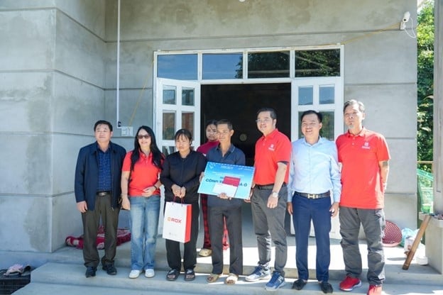 Chung tay dựng mái ấm cho gia đình khó khăn ở Lào Cai
